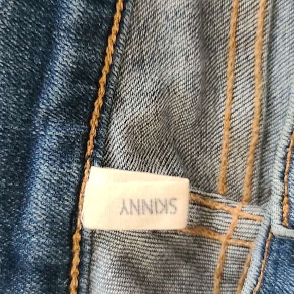 Rag & Bone Skinny Destructed Jeans - Picture 10 of 14